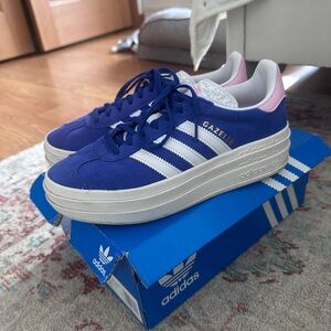 Adidas Women's Gazelle Royal Blue and White Sneakers